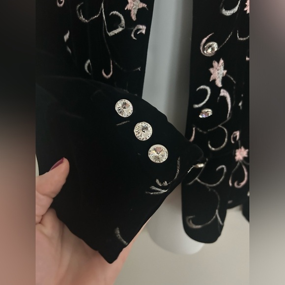 RARE Vintage Ungaro Ter Black Velvet Embroidered Jacket Sz 12 - Picture 6 of 15